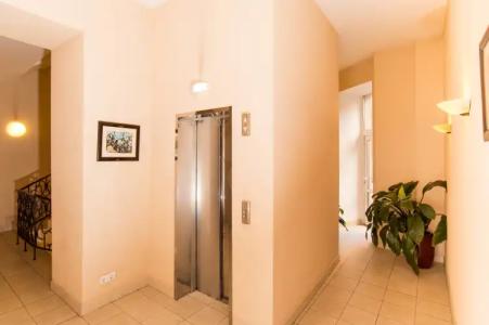 Senator Victory Square - 11