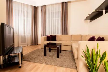 Senator Victory Square - 40