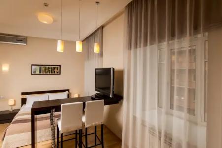 Senator Victory Square - 16