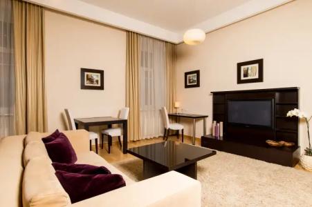 Senator Victory Square - 28