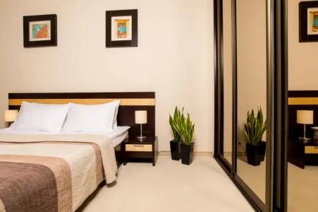 Senator Victory Square - 57