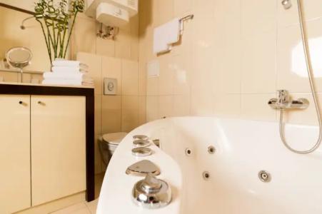 Senator Victory Square - 55