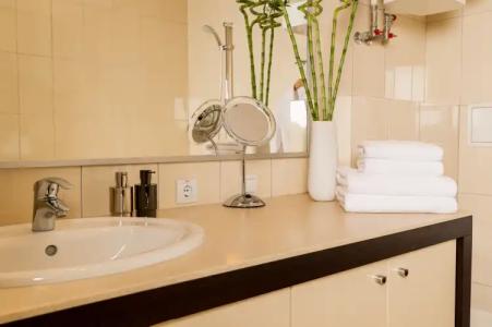 Senator Victory Square - 18