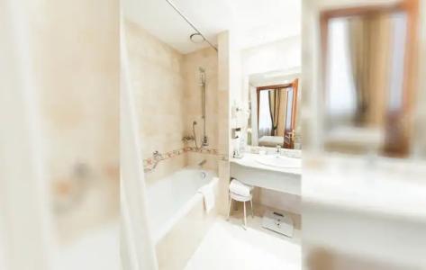 Premier Palace Kyiv - 39