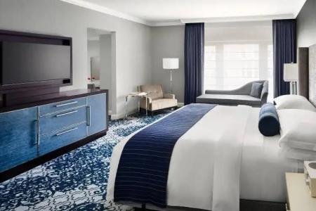 The Ritz-Carlton, - 6