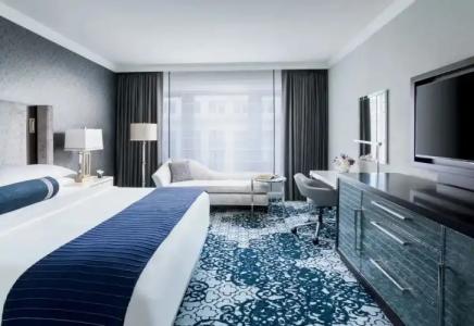 The Ritz-Carlton, - 32