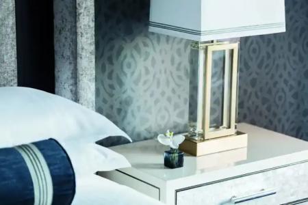 The Ritz-Carlton, - 31