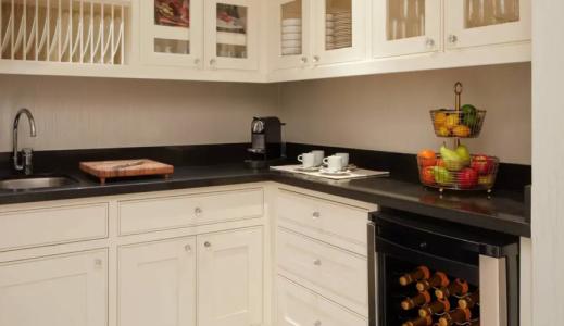 The Ritz-Carlton, - 67