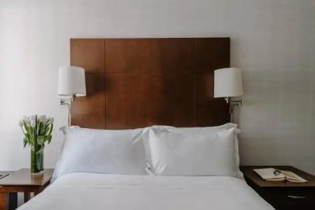 Club Quarters in - 3