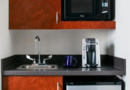 Club Quarters in - 28