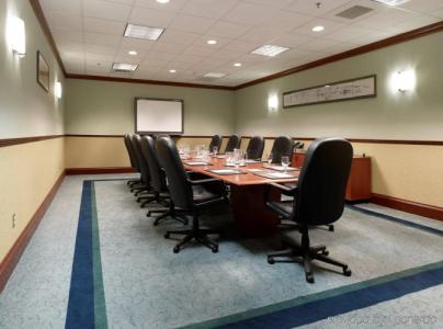 Club Quarters in - 13