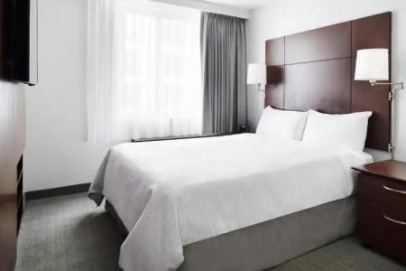 Club Quarters in - 56