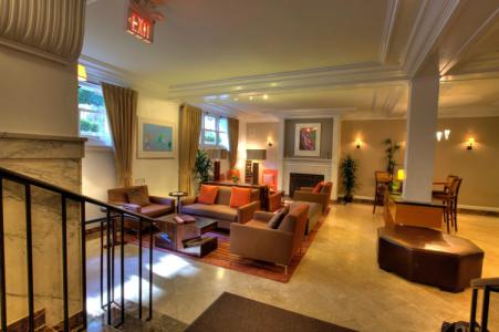 Executive Vintage Court - 2