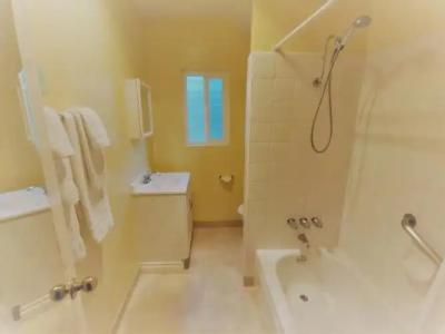 Hollywood Celebrity - 49