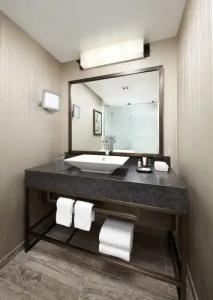 Sheraton Gateway Los Angeles - 20