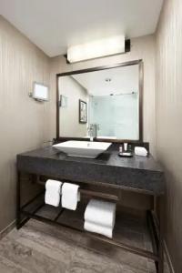 Sheraton Gateway Los Angeles - 29