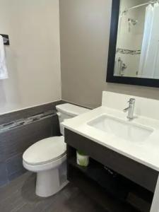 The Lexmar - Dodger Stadium Hollywood - 7