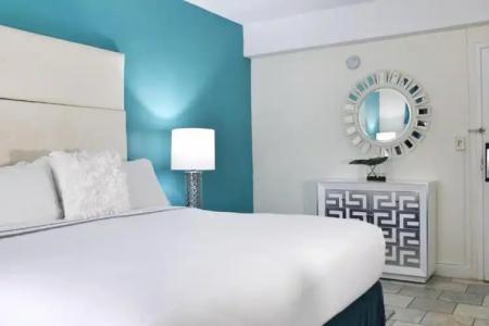 Beacon South Beach - 56