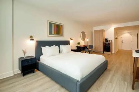 Kenmore Village, South Beach - 70