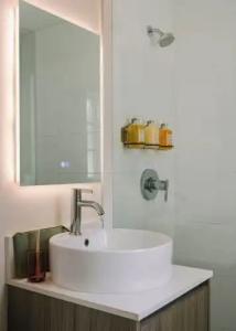 Kenmore Village, South Beach - 38