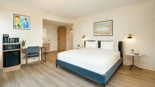 Kenmore Village, South Beach - 57