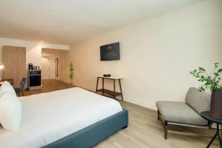 Kenmore Village, South Beach - 75