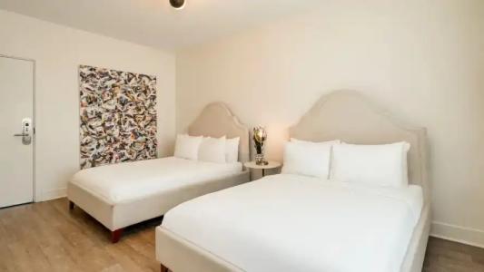 Kenmore Village, South Beach - 27