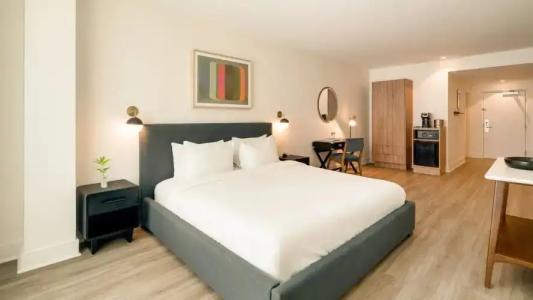 Kenmore Village, South Beach - 46