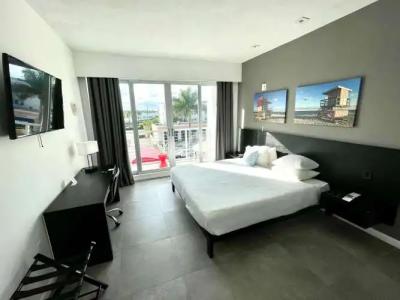 MB, Trademark Collection by Wyndham - 1