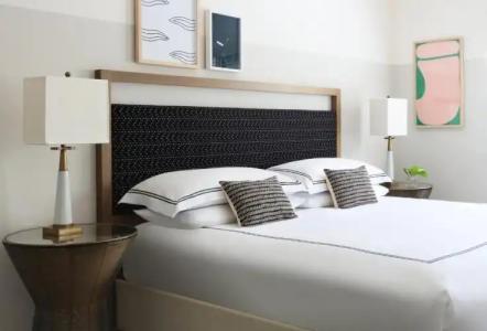 Kimpton SURFCOMBER by IHG - 35