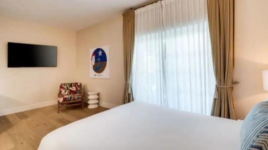 The Savoy & Beach Club - 59