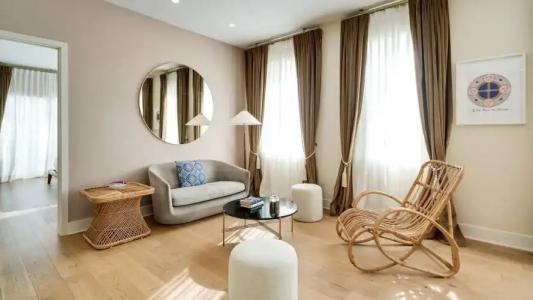 The Savoy & Beach Club - 76