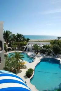 The Savoy & Beach Club - 28