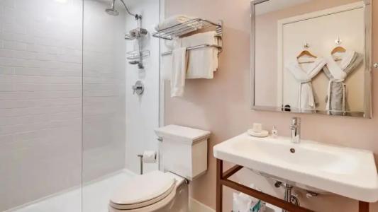 The Savoy & Beach Club - 60