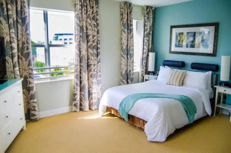 The Savoy & Beach Club - 3