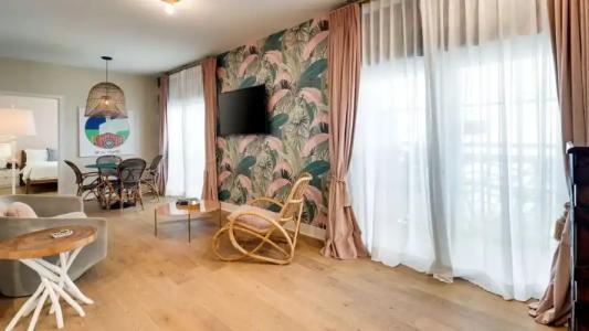 The Savoy & Beach Club - 61