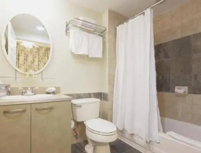 The Savoy & Beach Club - 11