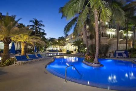 The Savoy & Beach Club - 38