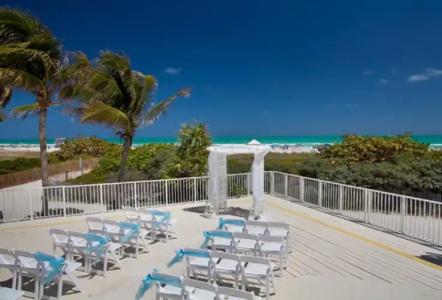 The Savoy & Beach Club - 35