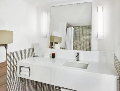 Royal Palm South Beach Miami, a Tribute Portfolio Resort - 4