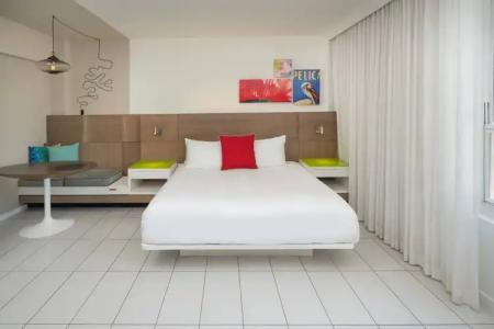 Royal Palm South Beach Miami, a Tribute Portfolio Resort - 25