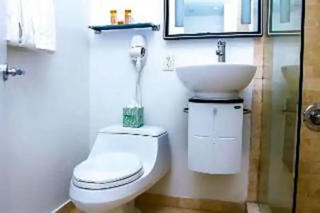 Dorchester & Suites - 20