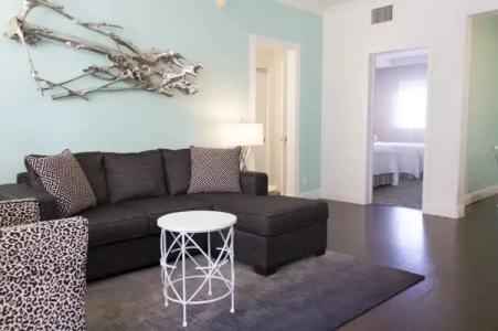 Dorchester & Suites - 42