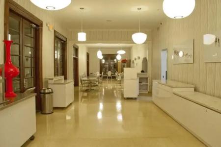 Dorchester & Suites - 1