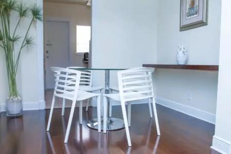 Dorchester & Suites - 40