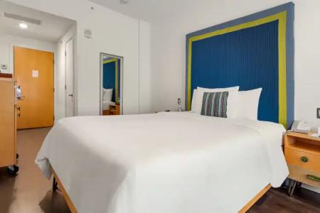 The Tony South Beach - 3