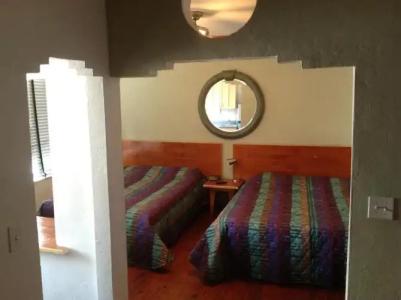 Sherbrooke All Suites - 23