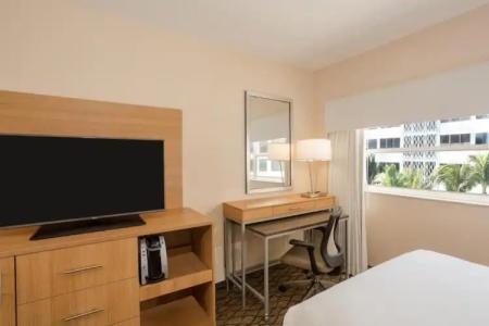 Holiday Inn MIAMI BEACH-OCEANFRONT by IHG - 42
