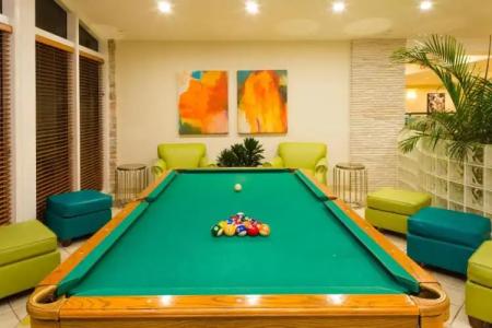 Best Western Plus Atlantic Beach Resort - 25