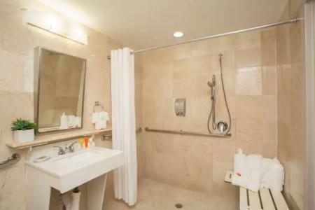 Best Western Plus Atlantic Beach Resort - 42